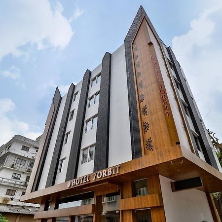 7 Orbit Hotel, Surat Exterior photo