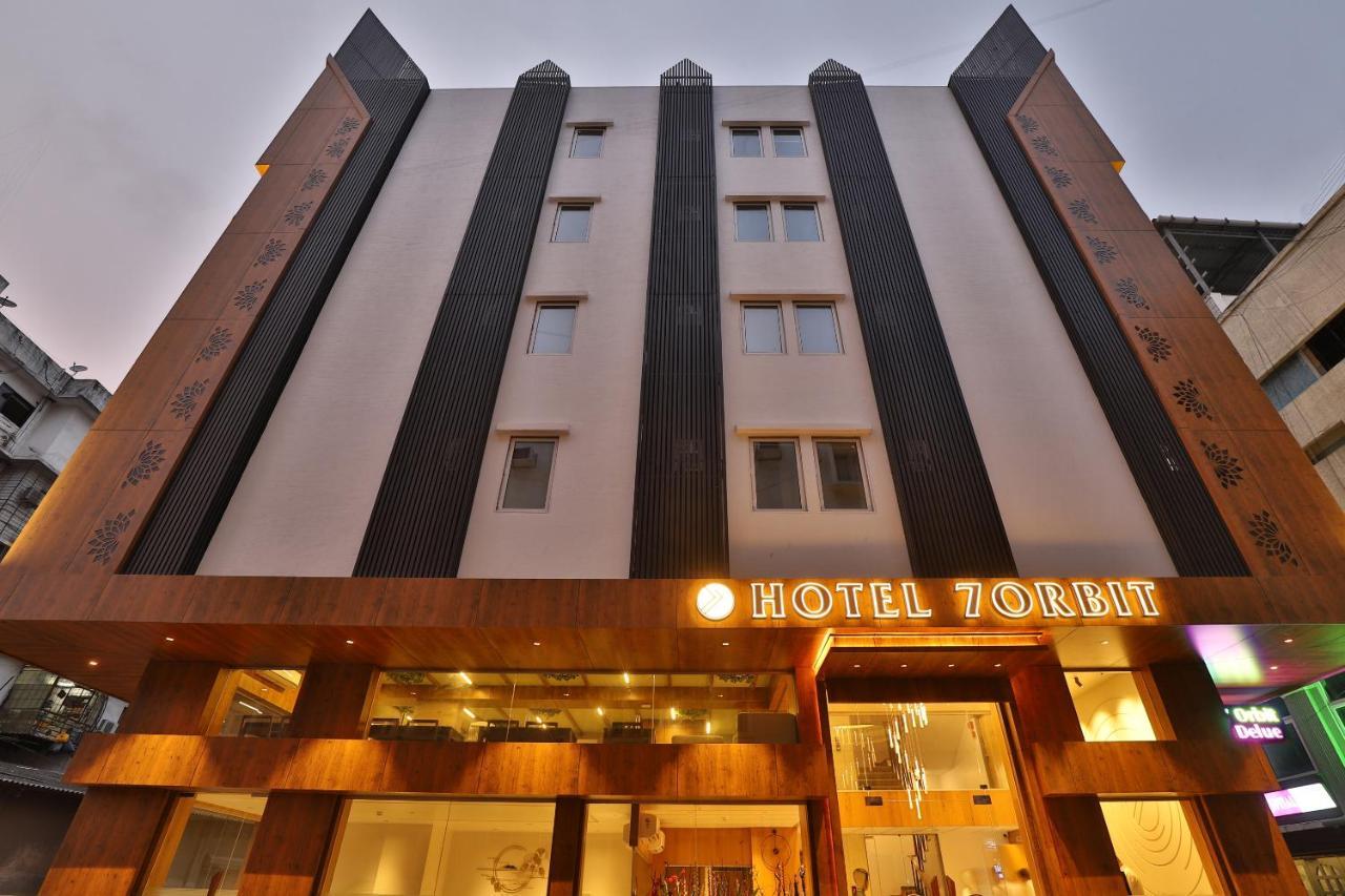 7 Orbit Hotel, Surat Exterior photo