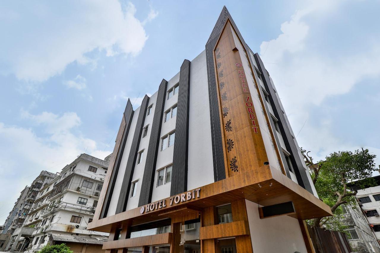 7 Orbit Hotel, Surat Exterior photo