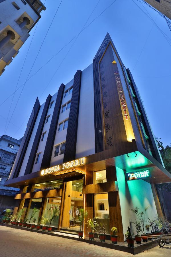 7 Orbit Hotel, Surat Exterior photo