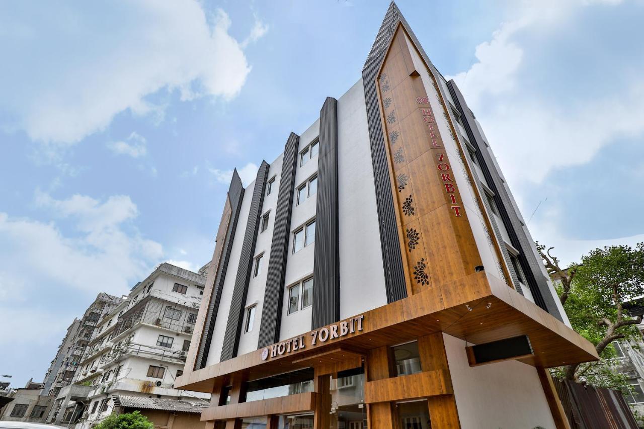 7 Orbit Hotel, Surat Exterior photo